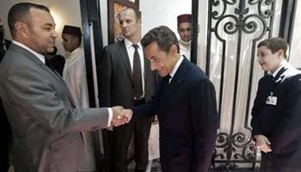 Le roi Mohammed VI accueillant le président Nicolas Sarkozy et son fils Louis, à New York. © Ian Langsdon/Pool/Sipa Press