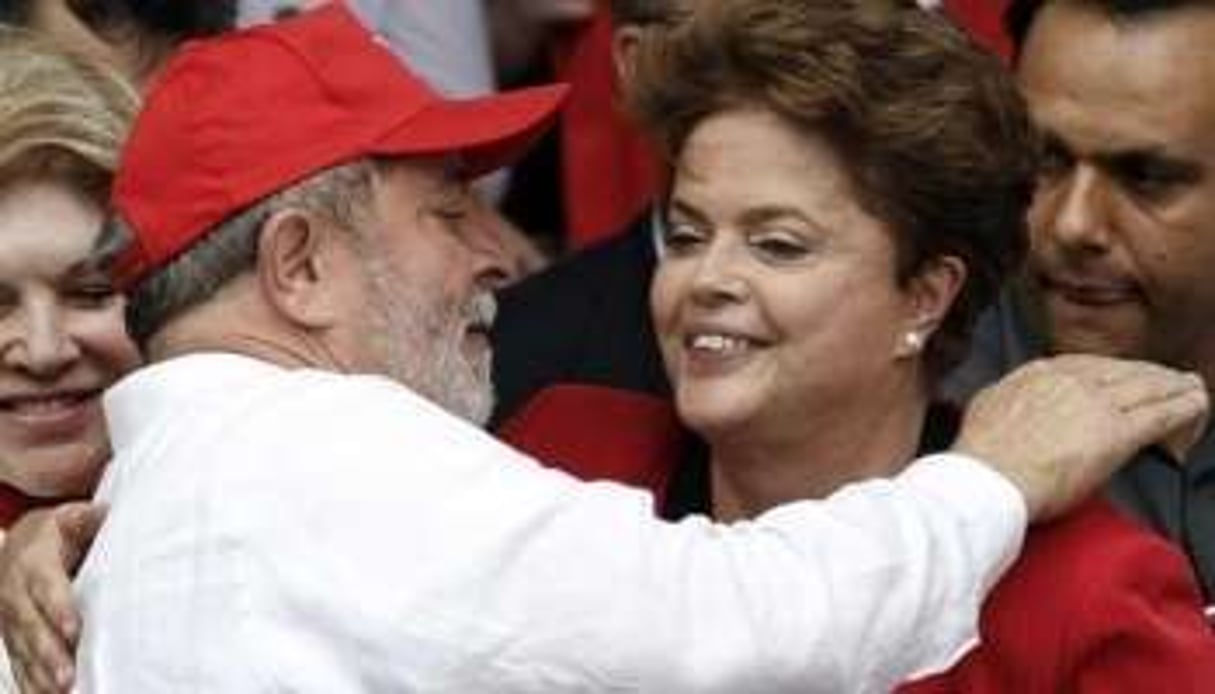 Dilma Rousseff et Lula lors d’un meeting le 18 septembre 2010. © Reuters