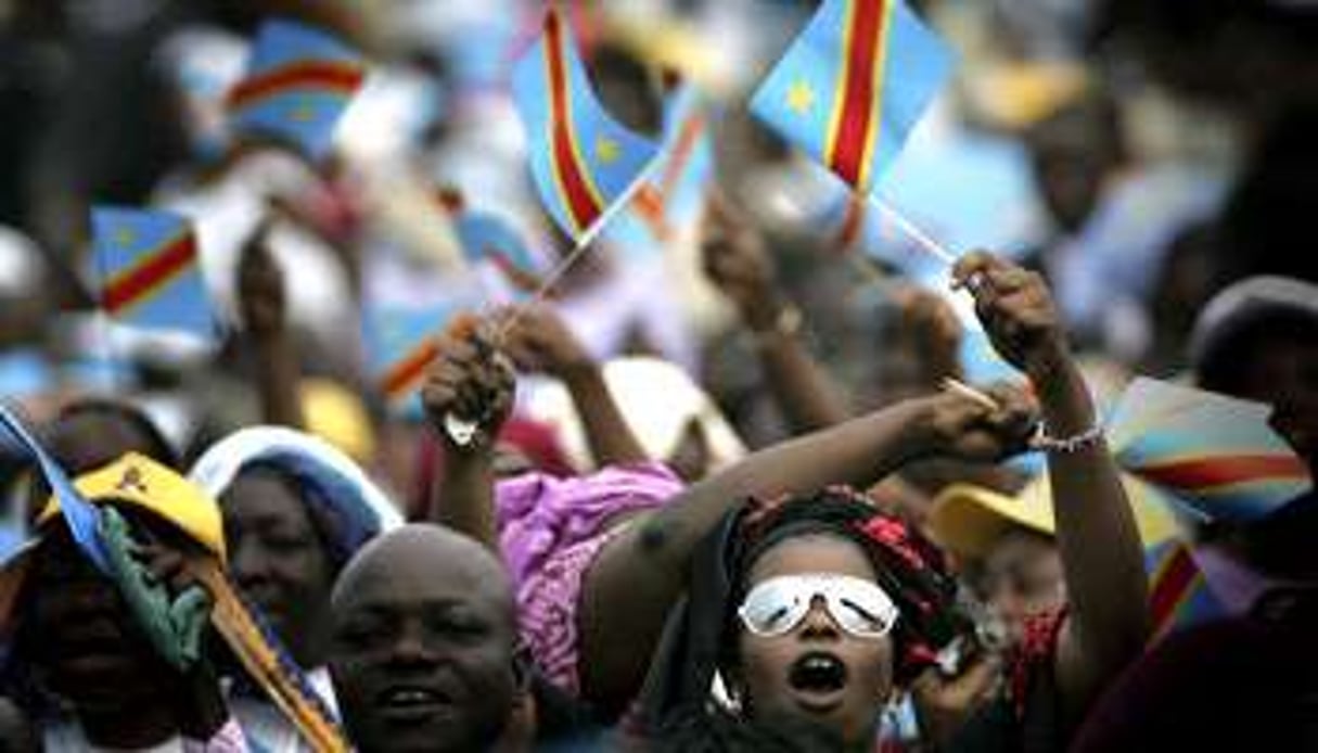 Ambiance de fête nationale et de début de campagne électorale en RD Congo, en juin 2006. © JAN VAN VEL/REPORTERS-REA