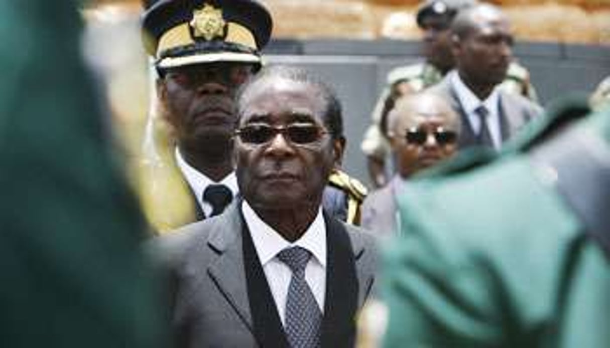 Robert Mugabe, en juillet 2010, à Harare, lors de l’ouverture de la session parlementaire. © Desmond Kwande/AFP