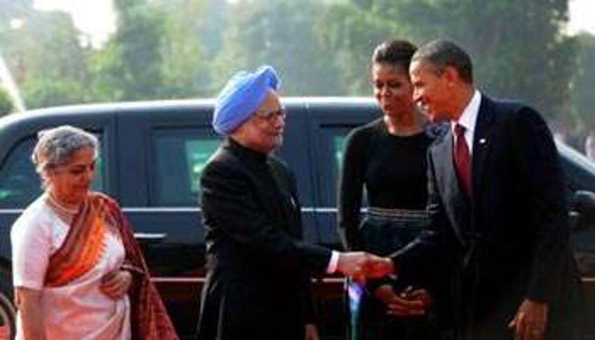 Le président américain Barack Obama, avec le Premier ministre Manmohan Singh à New Dehli. © AFP