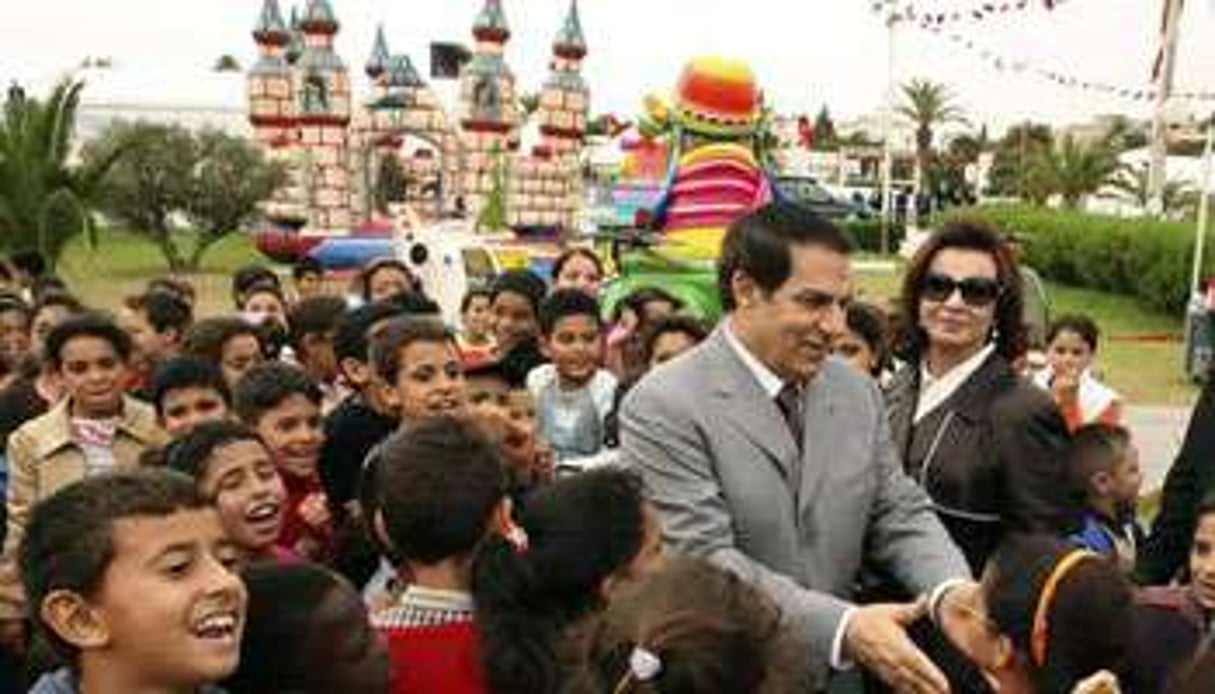 Zine el-Abidine Ben Ali peut miser sur le long terme sans craindre la moindre sanction. © AFP