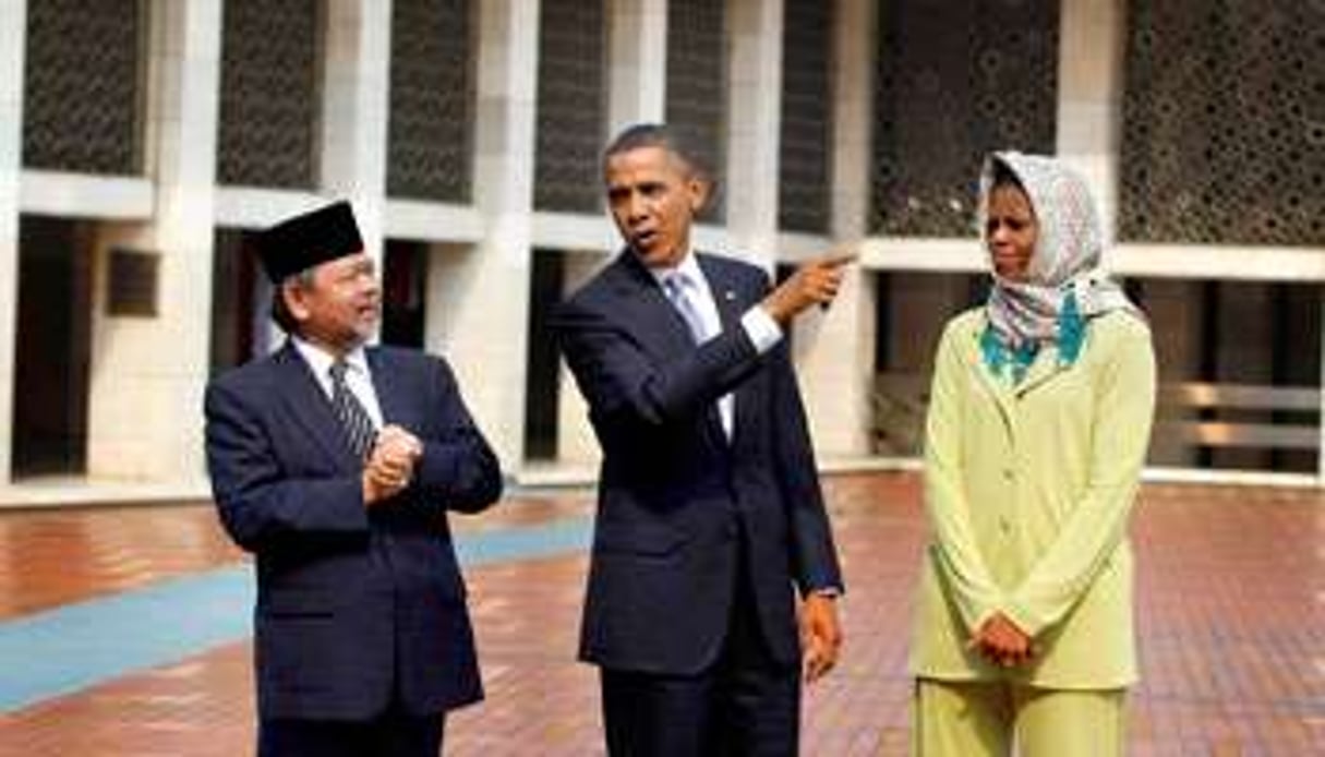 Le couple présidentiel américain à la mosquée de l’Istiqlal, le 10 novembre. © Jason Reed/Reuters