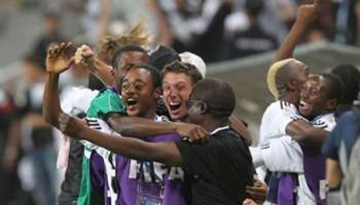 Le TP Mazembe célèbre sa victoire contre Porto Alegre en demi-finale du Mondial des clubs. © AFP