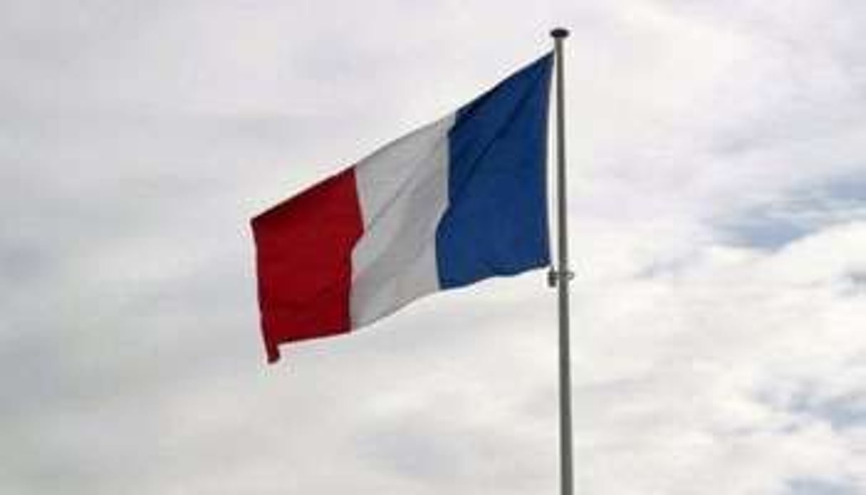 L’outrage au drapeau français est passible de 1 500 euros d’amende. © AFP