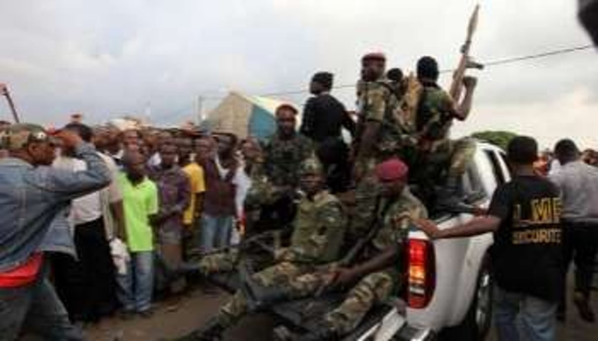 Des membres des forces restées fidèles à Laurent Gbagbo. © AFP