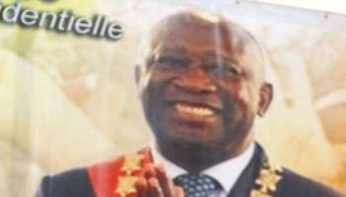Affiche de Laurent Gbagbo, lors d’un meeting électoral, le 15 janvier à Treichville. © Rebecca Blackwell / AP / Sipa