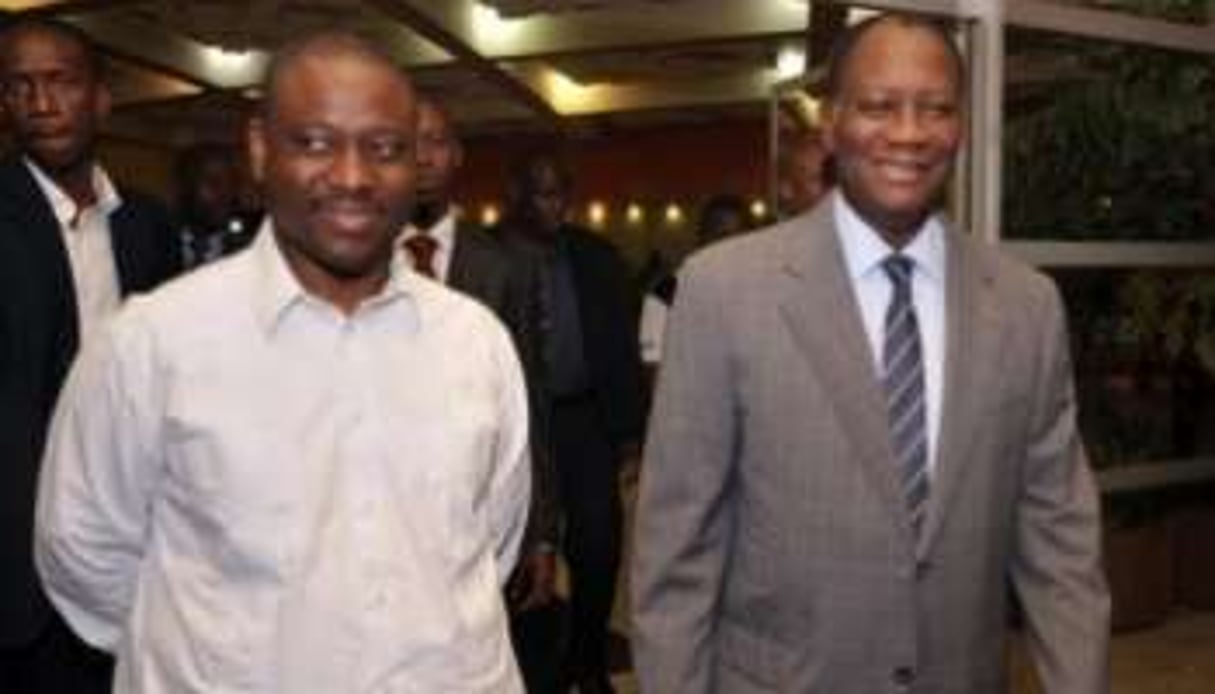 Alassane Ouattara (D) et son premier ministre Guillaume Soro à Abidjan le 17 janvier 2011. © AFP