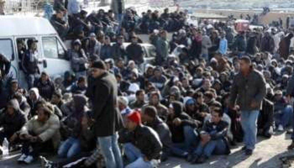 Dimanche 13 février, plus de 1 400 clandestins tunisiens ont débarqué à Lampedusa. © Reuters