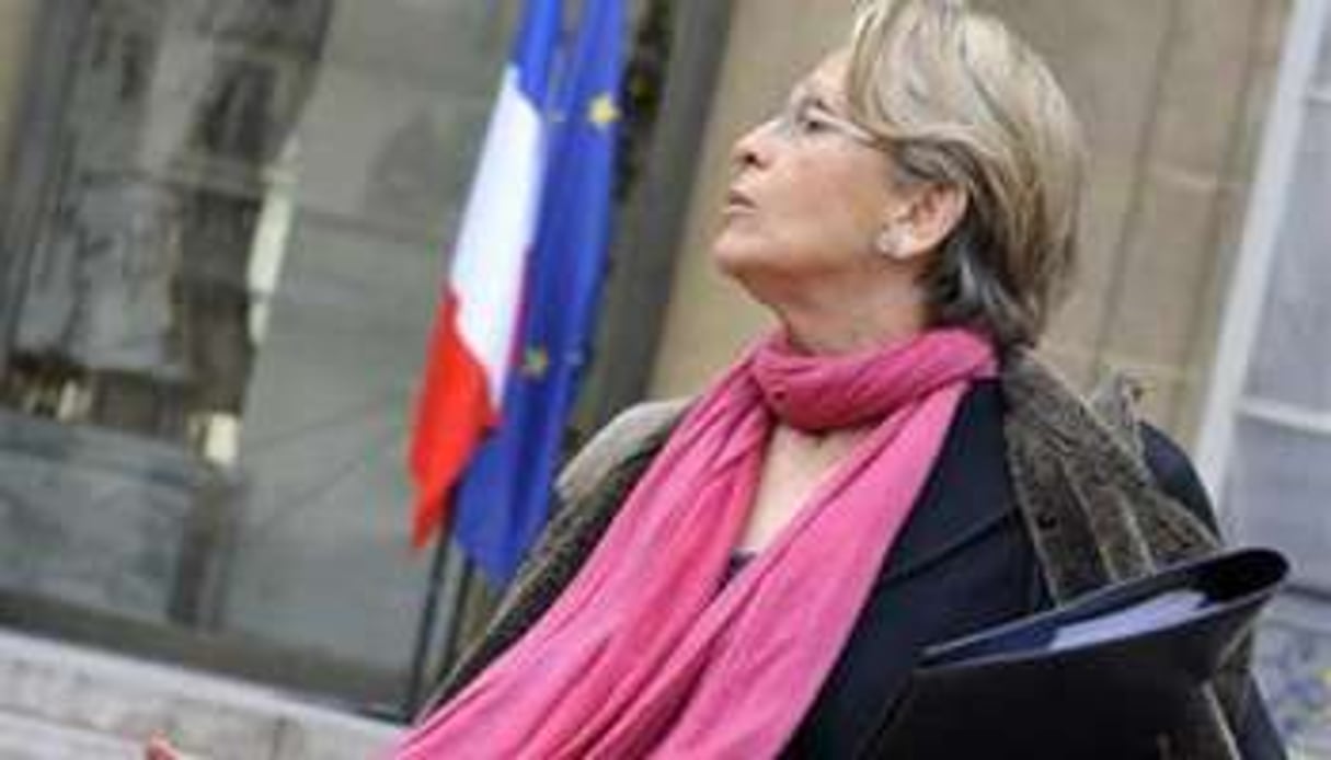 Michèle Alliot-Marie dans la cour de l’Élysée, le 2 février. © Reuters