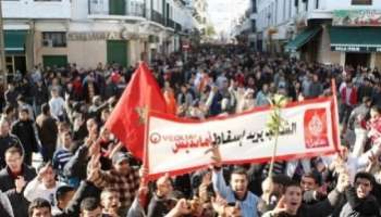 Manifestations pour des réformes politiques au maroc le 20 février à Tetouan. © AFP