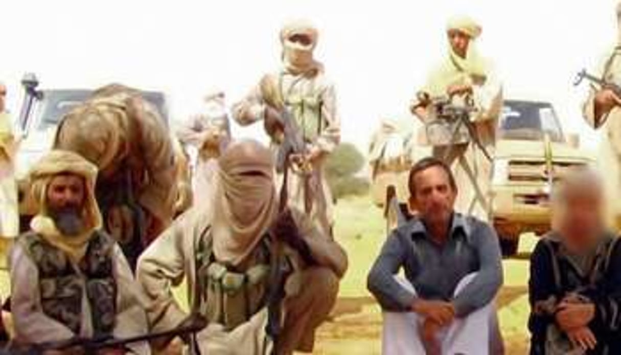 Des otages d’Al-Qaida au Maghreb islamique le 30 septembre 2010. © AFP