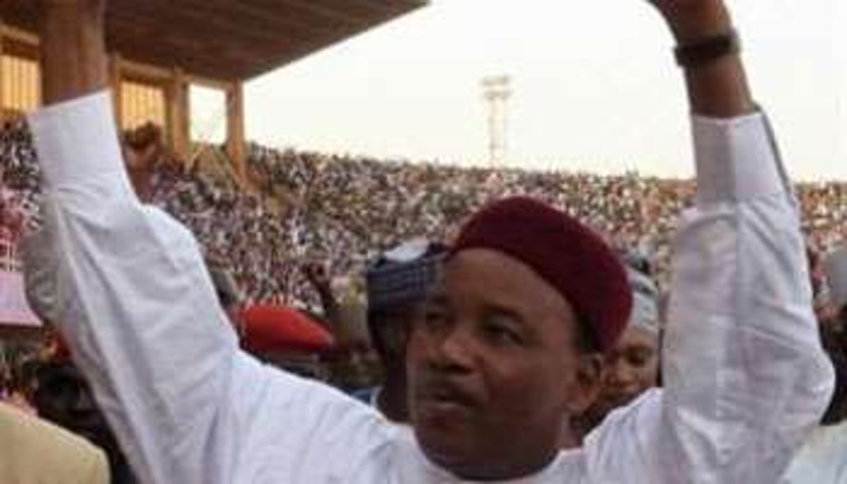 Le nouveau président nigérien, le 8 mars 2011 à Niamey. © Boureima Hama/AFP