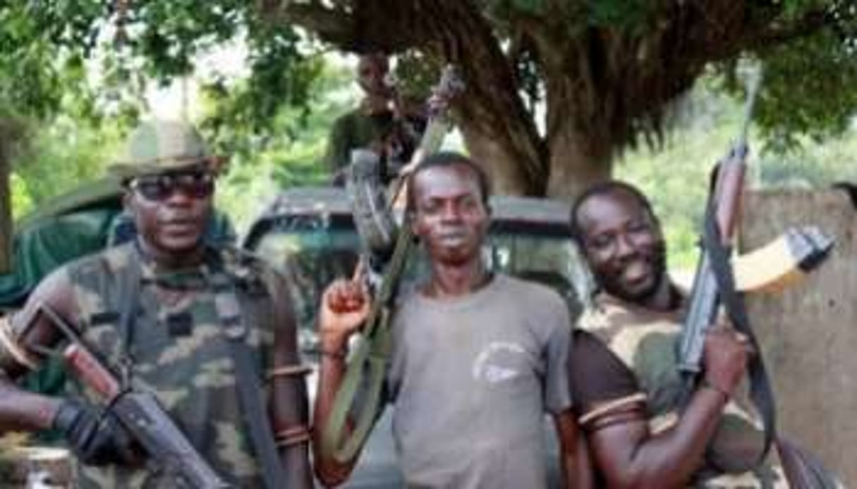 Les forces pro-Ouattara à Bloléquin (ouest de la Côte d’Ivoire), le 28 mars 2011. © AFP