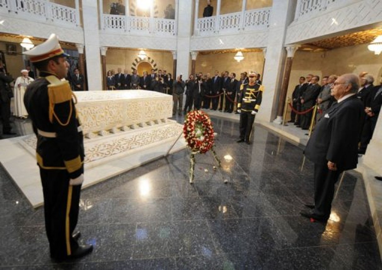 La Tunisie révolutionnaire célèbre Habib Bourguiba © AFP