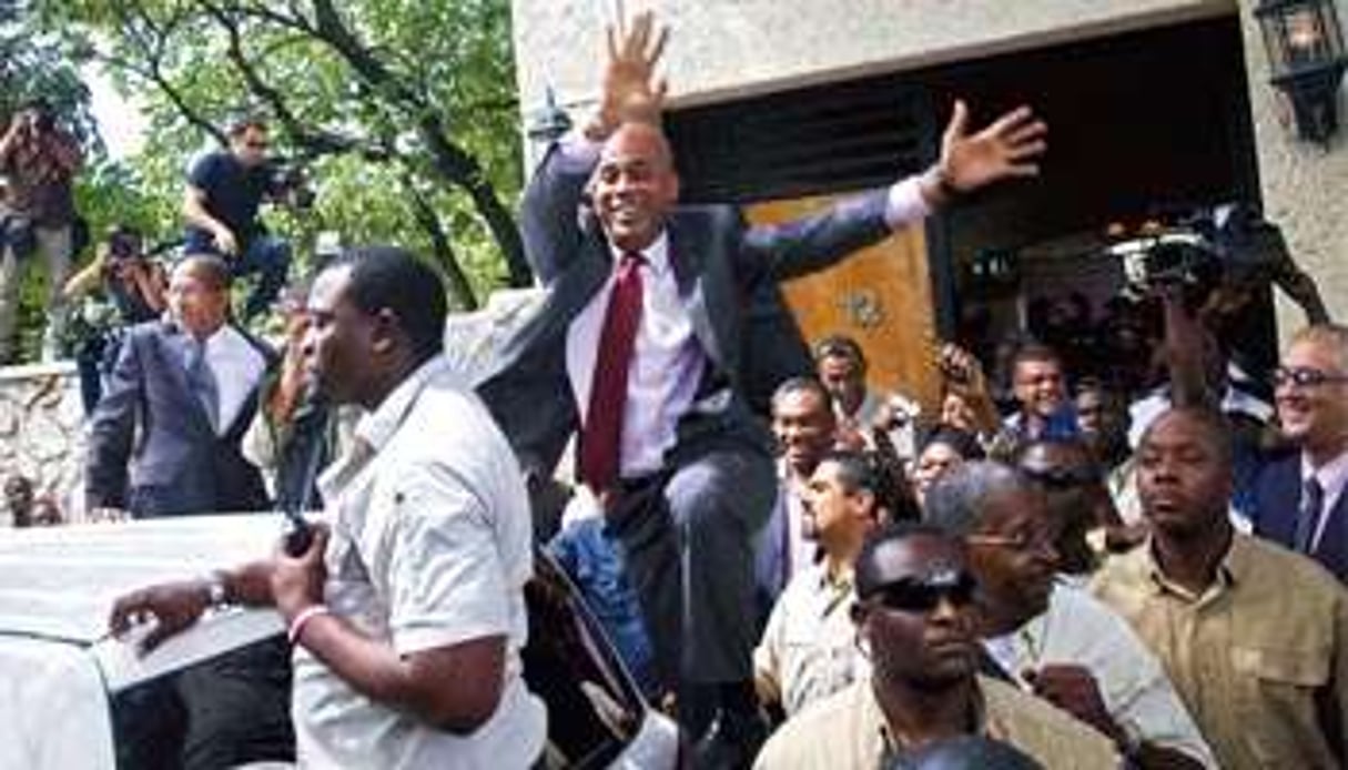 Michel Martelly, après sa conférence de presse du 5 avril, à Port-au-Prince. © AP/SIPA