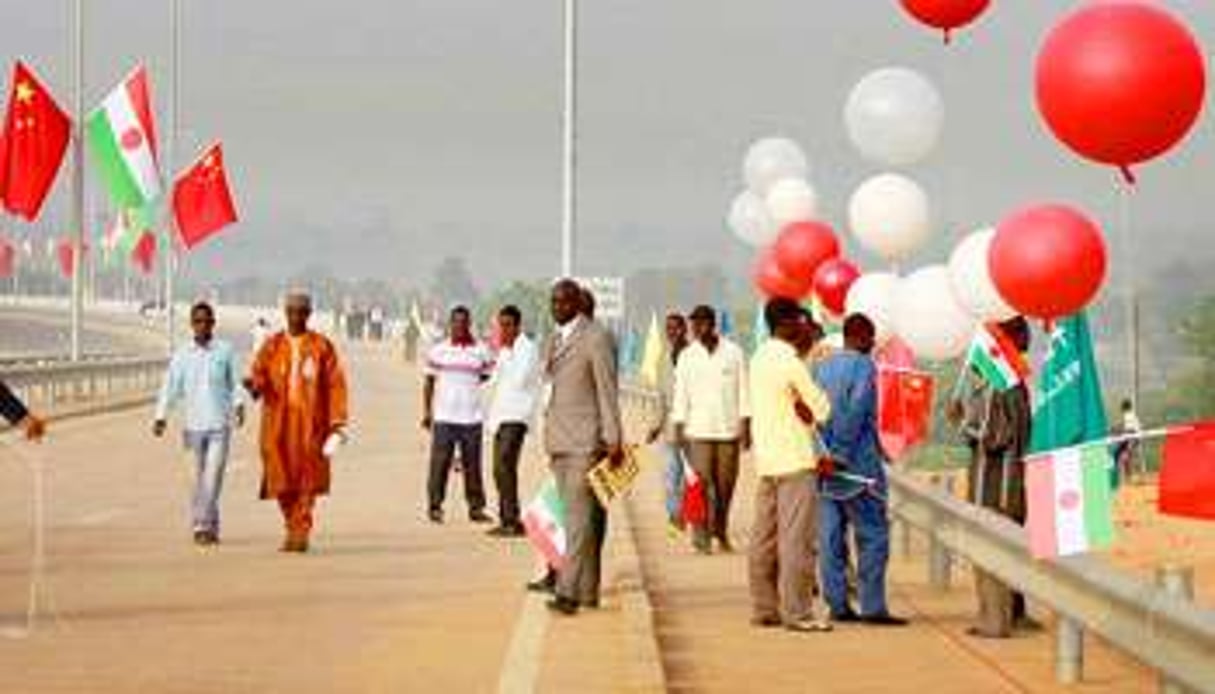 Le pont de l’Amitié-Sino-Nigérienne, un ouvrage de 25 milliards de F CFA, inauguré le 19 mars. © Xinhua/Zuma/Rea