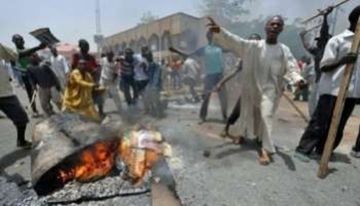 Des violences à Kano, dans le nord du Nigeria, le 18 avril 2011. © AFP