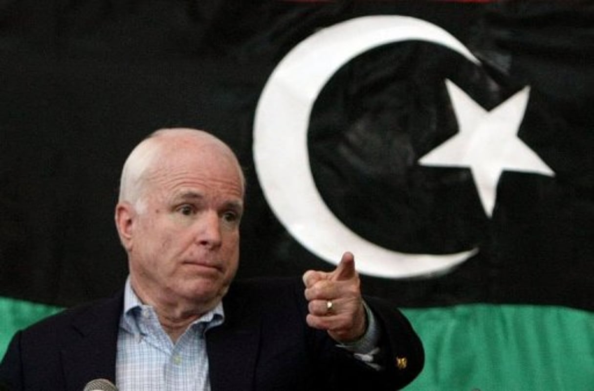 Libye: M. McCain appelle à armer et à reconnaître le CNT des rebelles © AFP