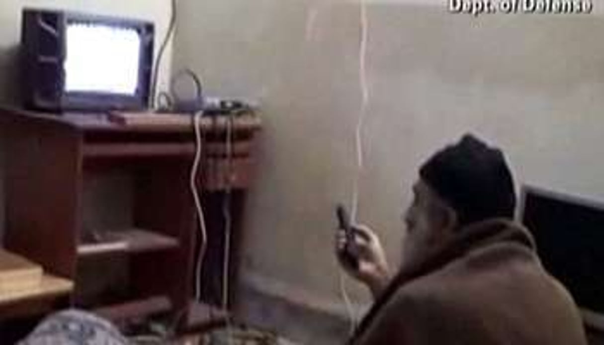 Capture d ‘écran d’une vidéo d’Oussama Ben Laden. © AFP