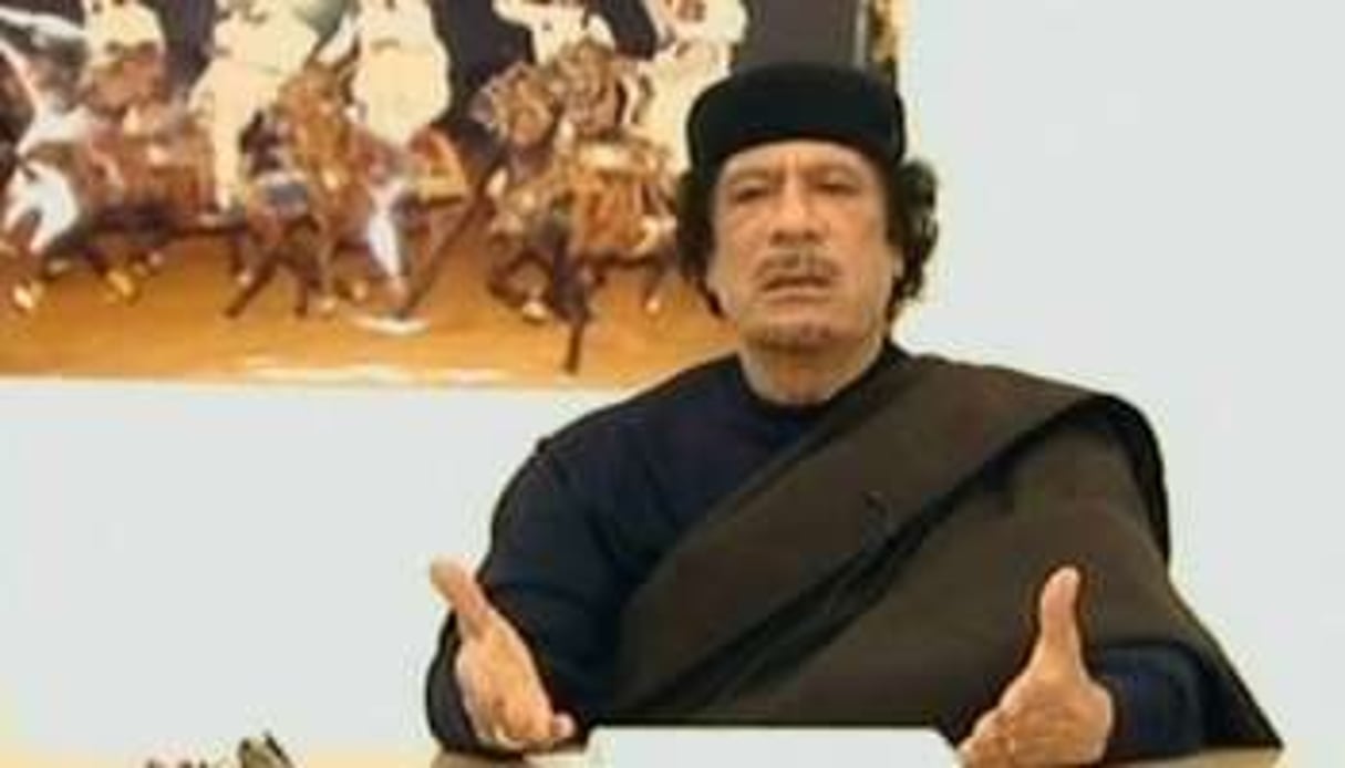 Mouammar Kaddafi sur une image de la télévision libyenne diffusée le 30 avril 2011. © AFP