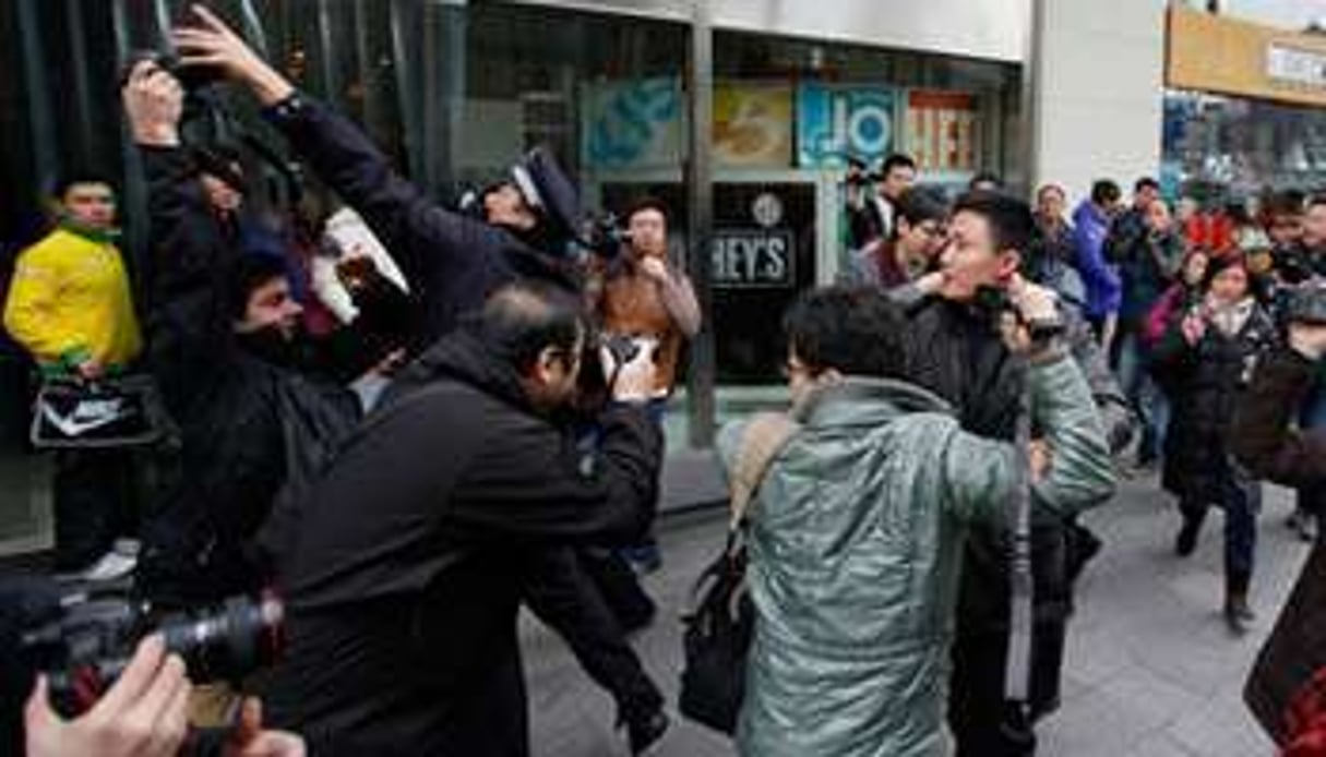 La police chinoise redoute une « révolution du jasmin », ici lors d’une manifestation à Shanghaï. © AFP