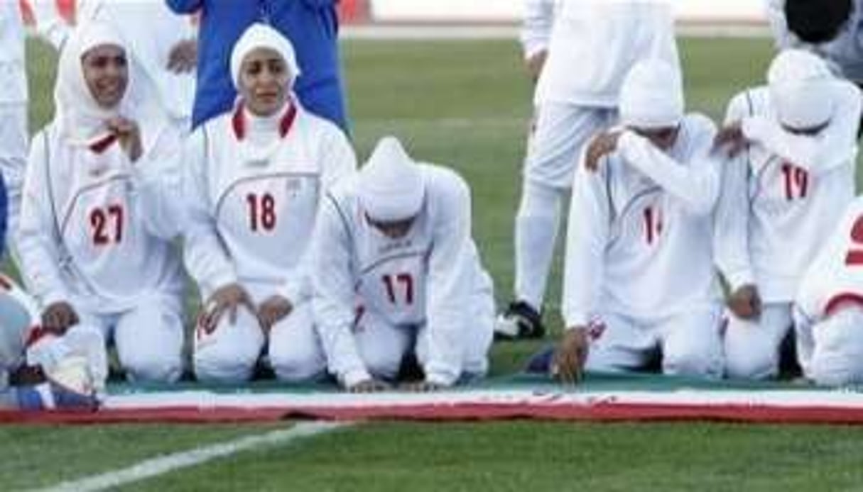 Les joueuses iraniennes en larmes après avoir été interdites de match contre la Jordanie. © Ali Jarekji/Reuters
