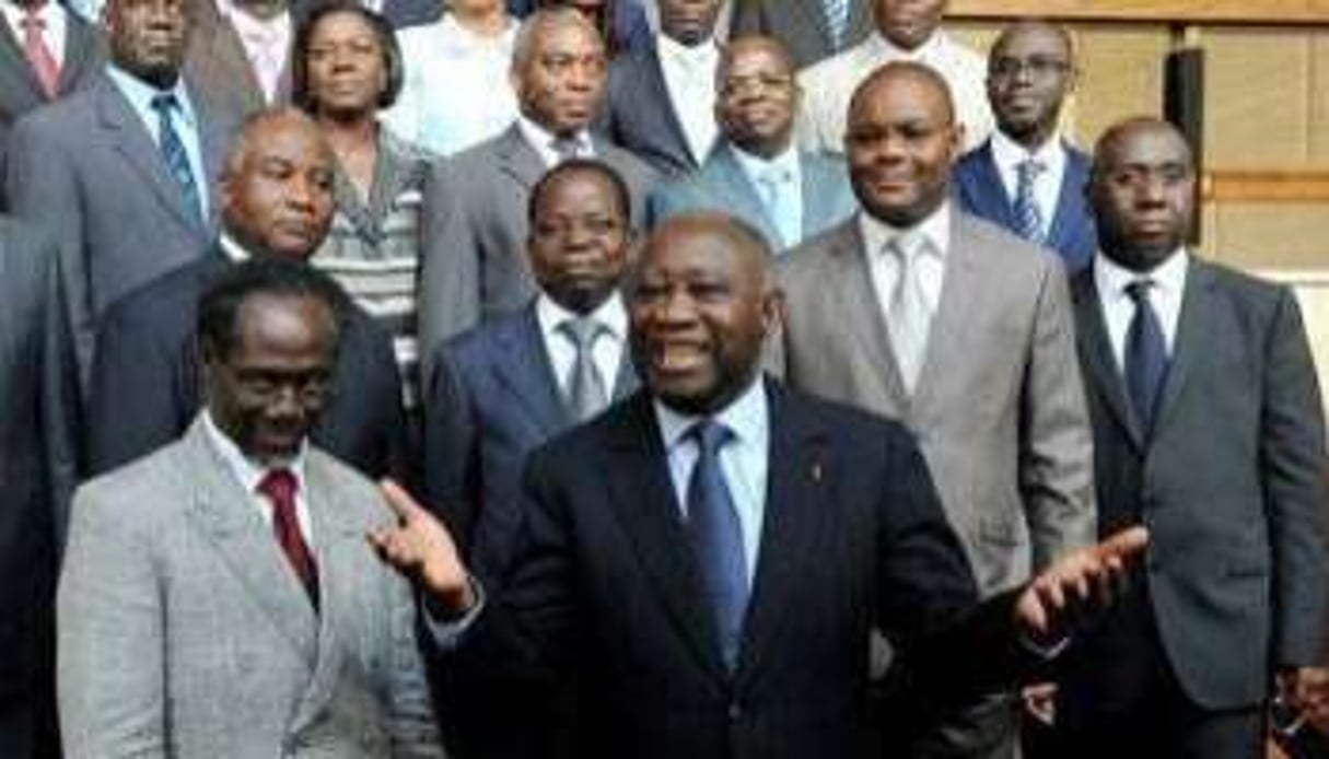 Des membres du gouvernement de Laurent Gbagbo, le 7 décembre 2010 à Abidjan. © AFP