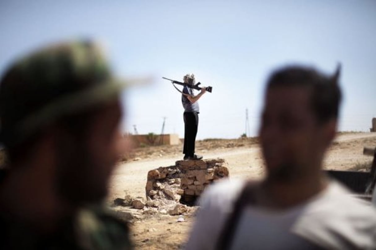 Libye: les rebelles tentent de repousser les pro-Kadhafi près de Goualich © AFP