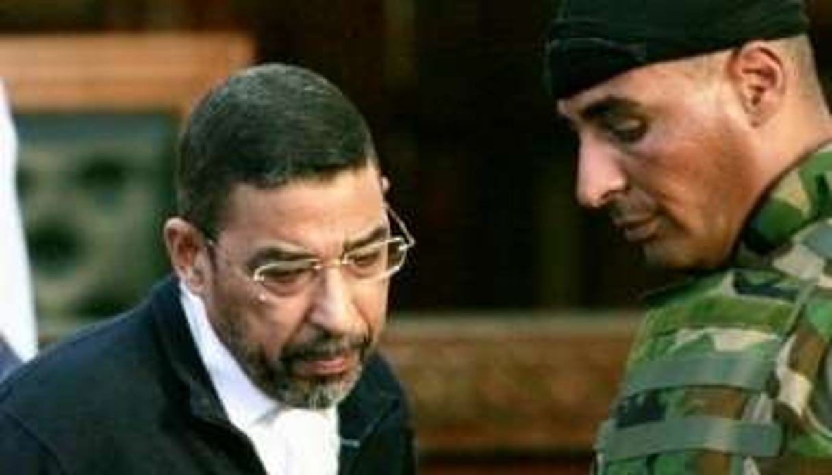 La version d’Ali Seriati sur le départ de Ben Ali s’oppose à celle de ce dernier. © Hichem