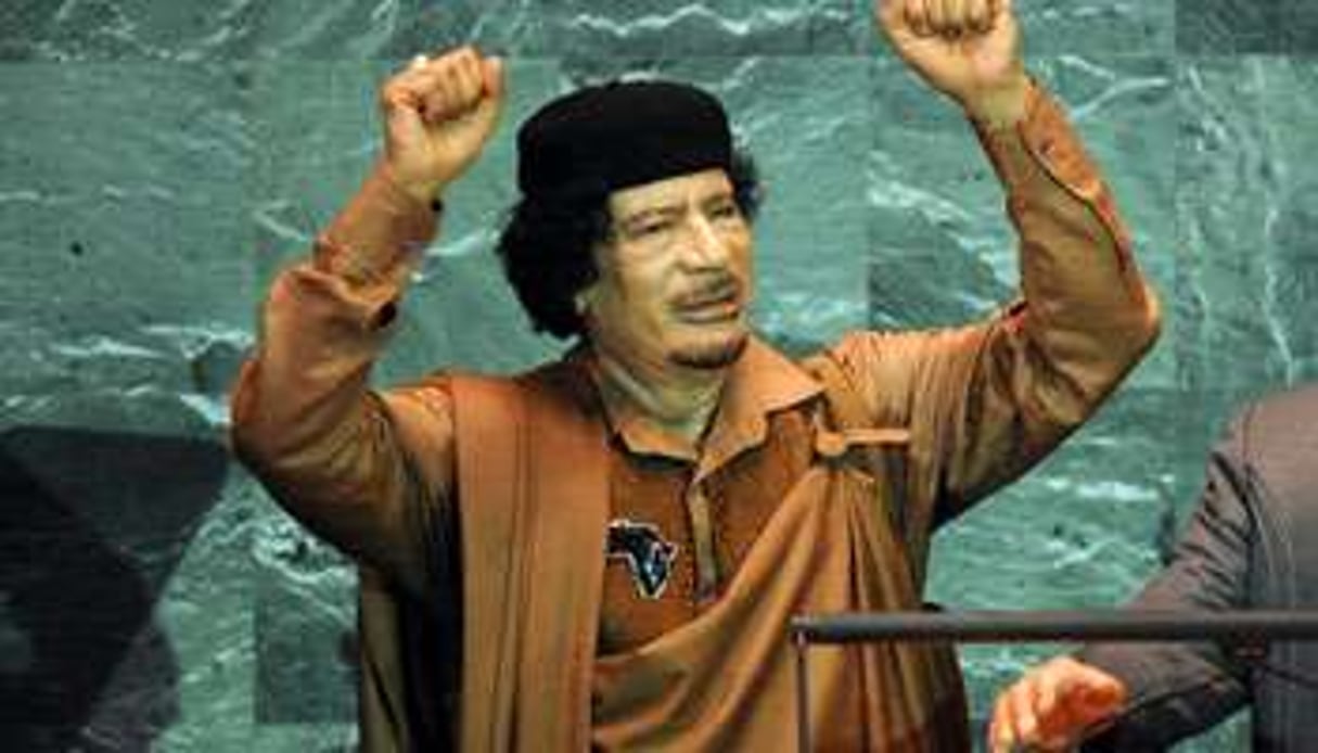Le dirigeant libyen Mouammar Kadhafi lors d’un discours au siège de l’ONU. © Stan Honda/AFP