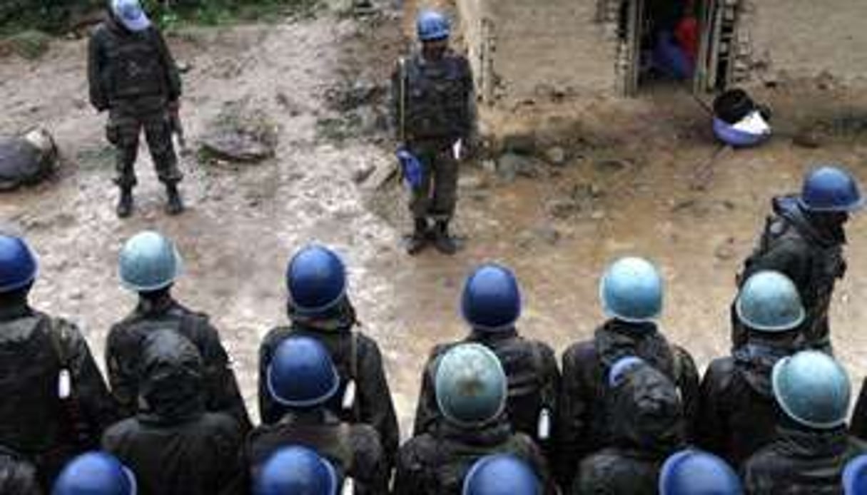 En Côte d’Ivoire et en RDC, l’image des Casques bleus est ternie. © AFP