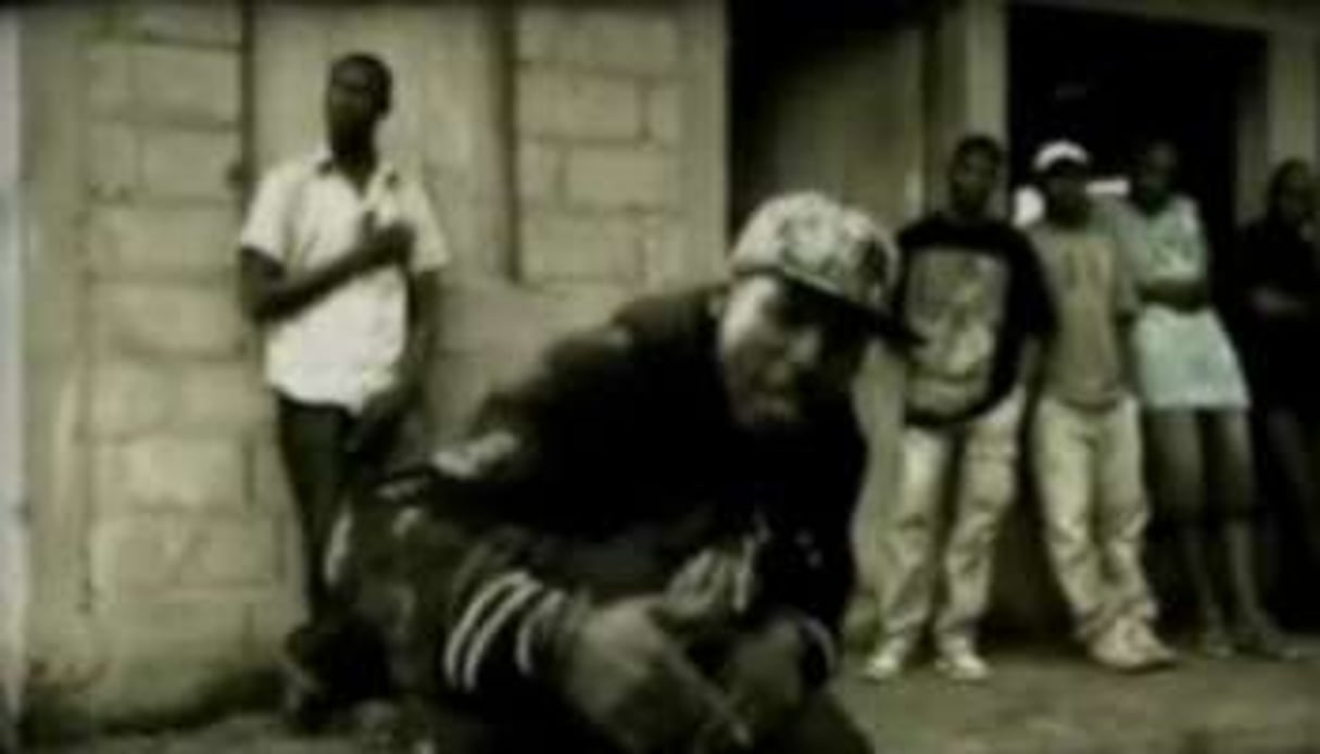 Capture d’écran YouTube du clip de Valsero, « Lettre au président ». © Jeuneafrique.com