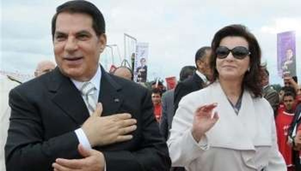 Le couple Ben Ali pendant la campagne présidentielle de 2009. © AFP