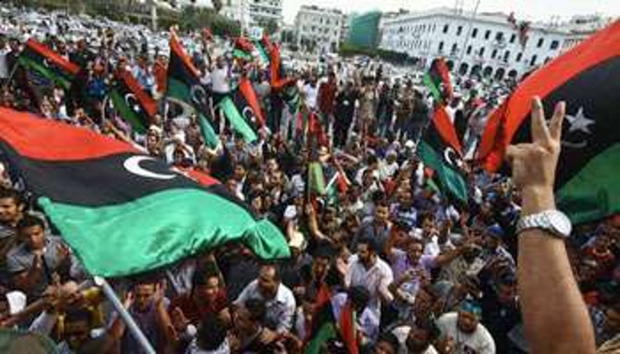 Scène de liesse à Benghazi, après l’annonce de la mort du dictateur. © Sipa