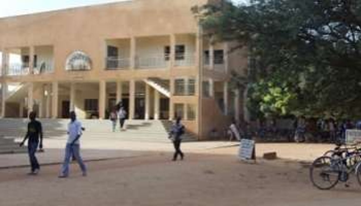 À l’université de Ouagadougoules cours ont pris du retard à cause des manifestation du printemps © Ahmed Ouoba pour J.A.