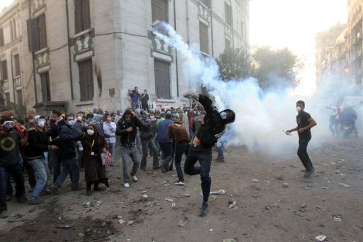 Egypte: 30 morts dans les violences, l’armée annonce une présidentielle mi-2012 © AFP