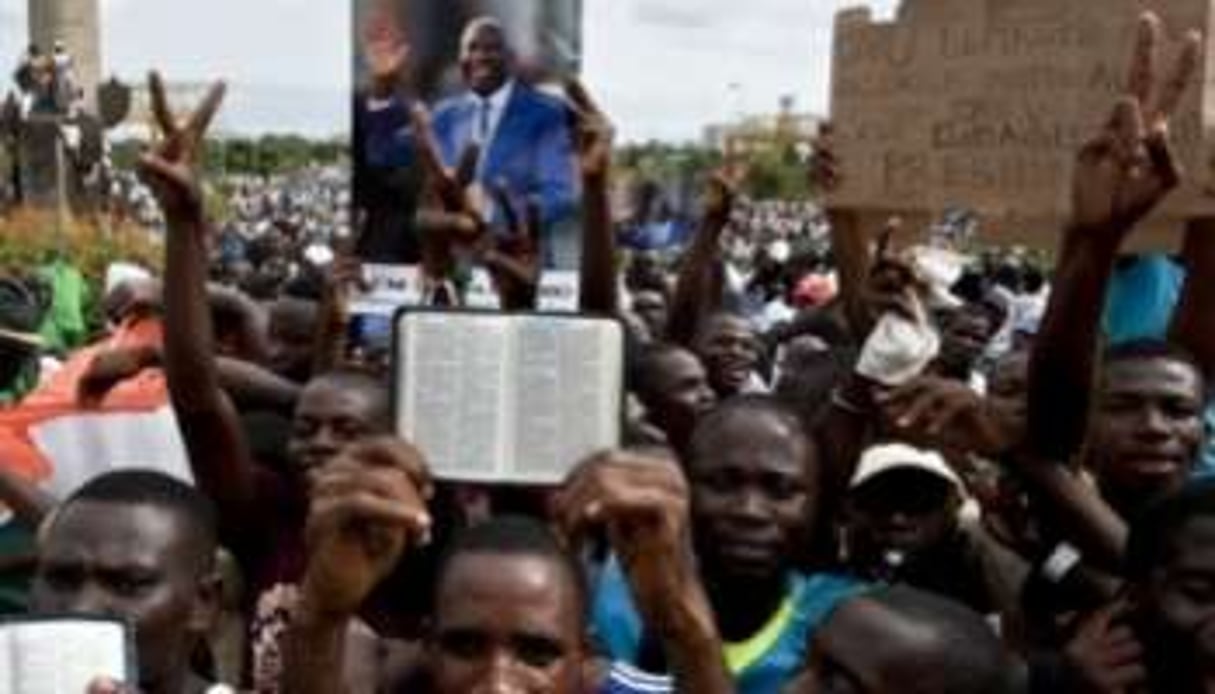 Des manifestants pro-Gbagbo à Abidjan, en mars 2011. © AFP