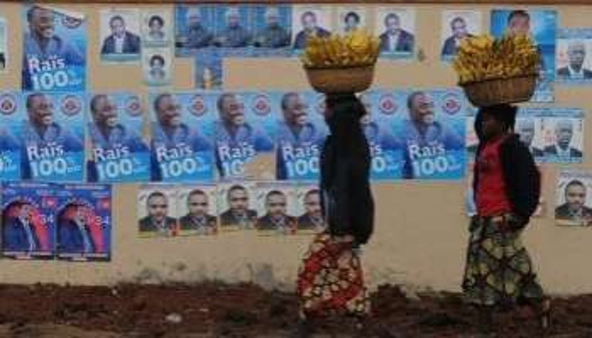 Sur les murs de Kinshasa, les affiches de Kabila sont omniprésentes. © D.R.