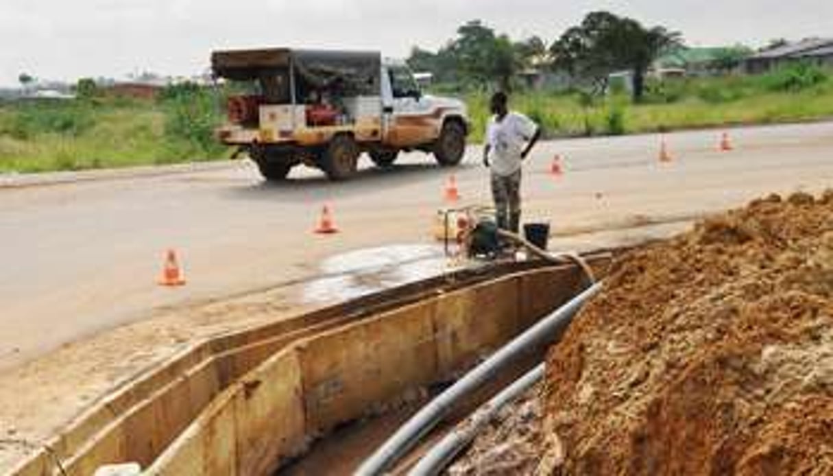 La Seteg doit réaliser un réseau de canalisations de 40 km entre Ntoum et Libreville. © Tiphaine Saint-Criq pour Jeune Afrique