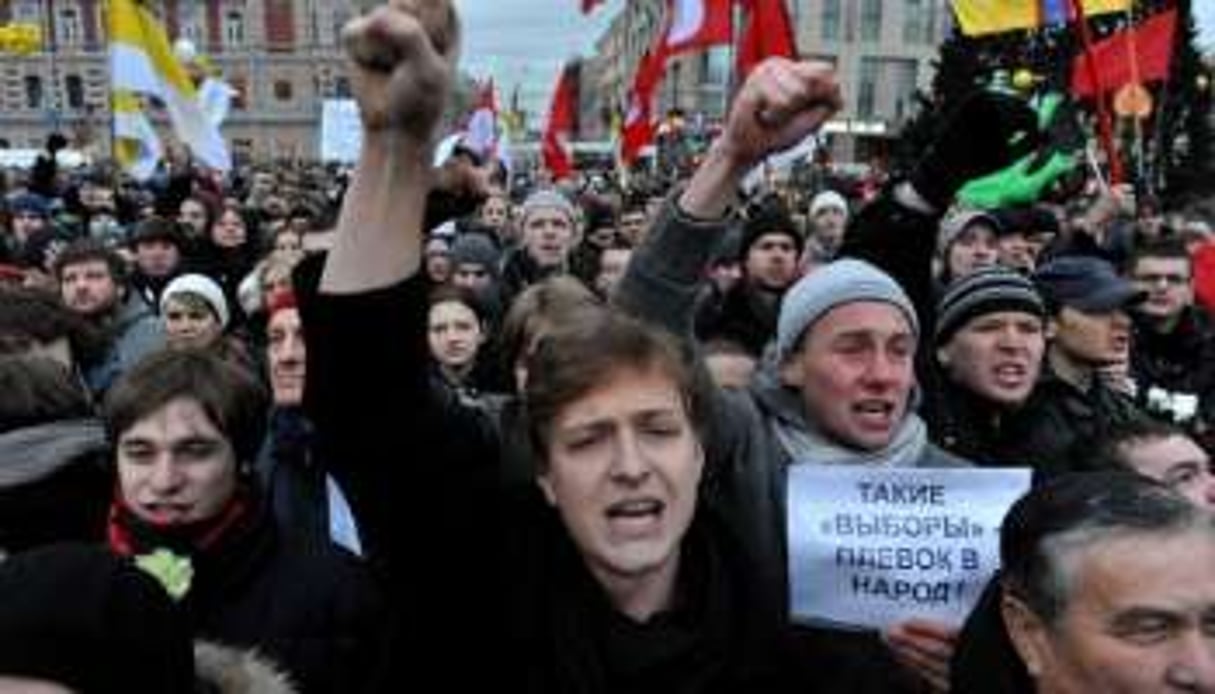 Des manfestants à Saint-Petersbourg, le 10 décembre 2011. © Olga Maltseva/AFP