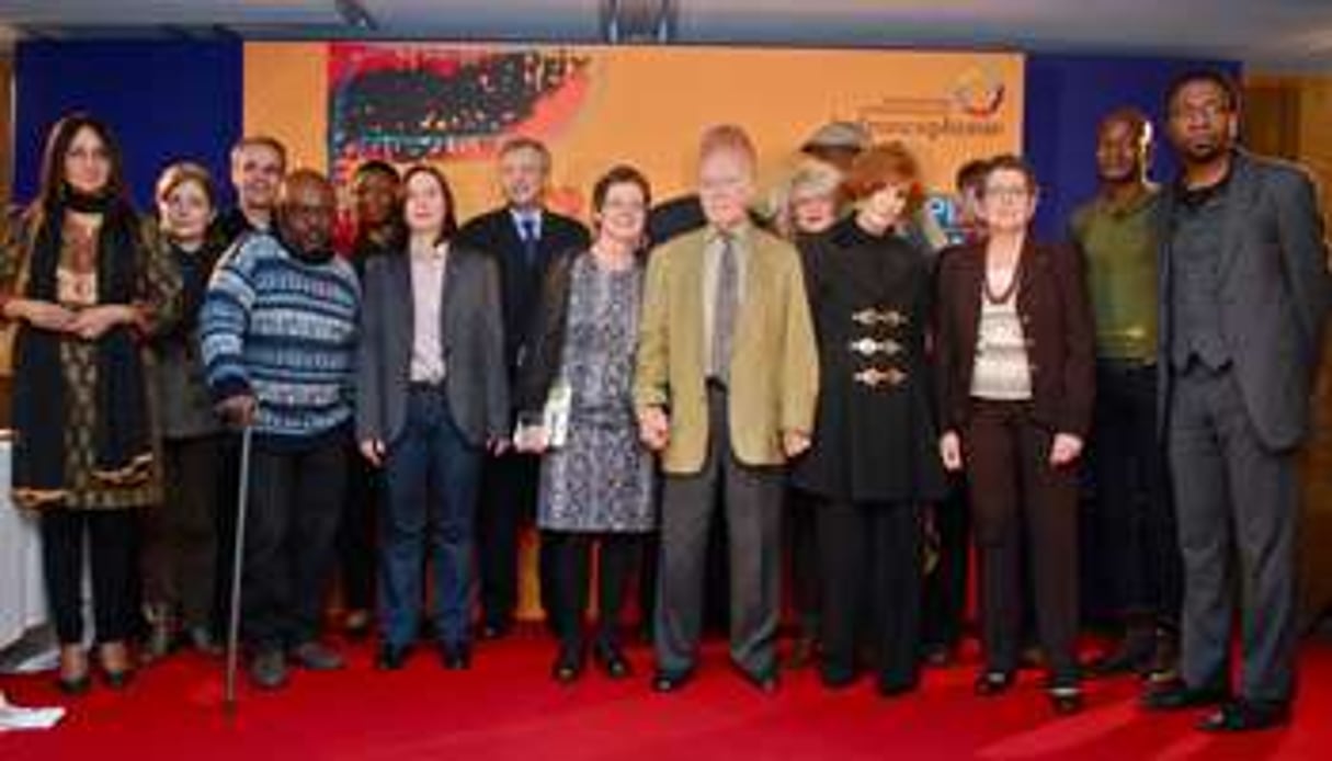 La photo de famille du jury pour le 10e anniversaire du Prix des cinq continents. © STM/OIF