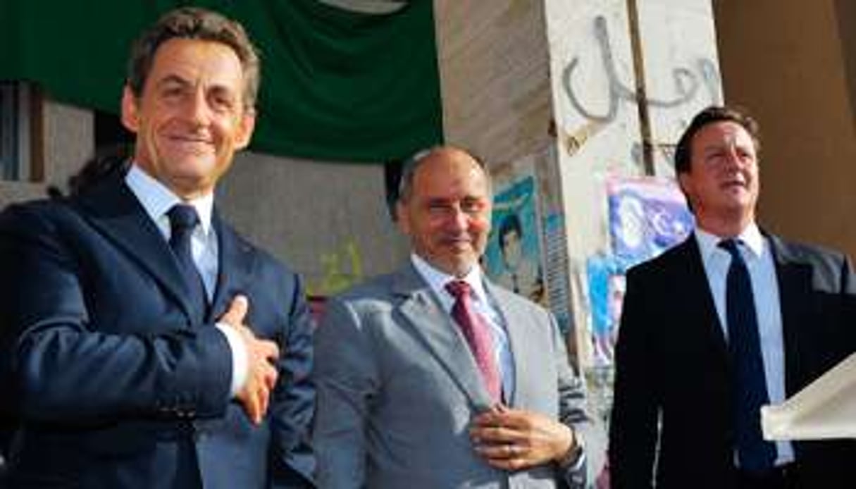 N. Sarkozy, D. Cameron et M. Abdeljalil (CNT) à Benghazi le 15 septembre 2011. © Reuters