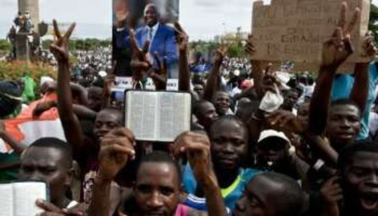 Manifestation de pro-Gbagbo en mars 2011 à Abidjan. © AFP