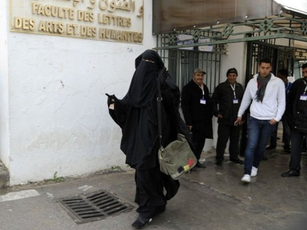 Port du Niqab en Tunisie: incidents au début des examens à la faculté de la Manouba © AFP