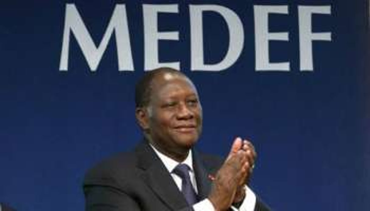 Alassane Ouattara a exhorté les chefs d’entreprises français à revenir en Côte d’Ivoire. © Charles Platiau/AFP