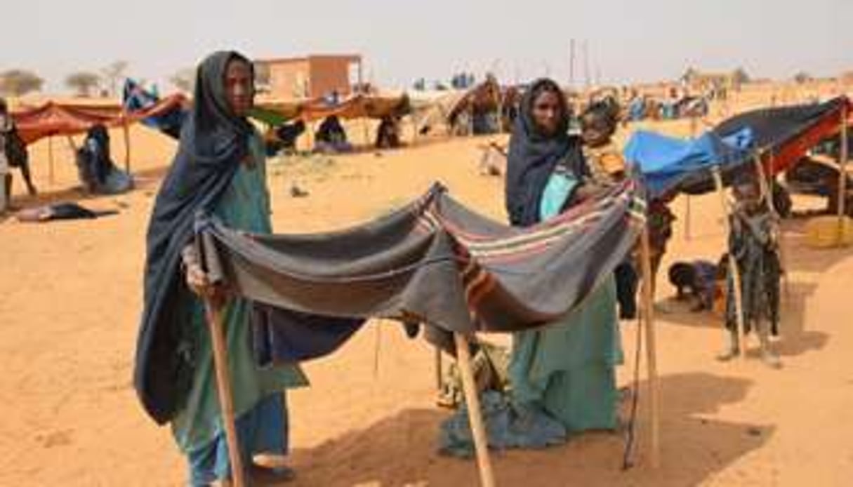 Des réfugiés maliens le 4 février 2012 dans le camp de Chinégodar, dans l’ouest du Niger. © Boureima Hama/AFP