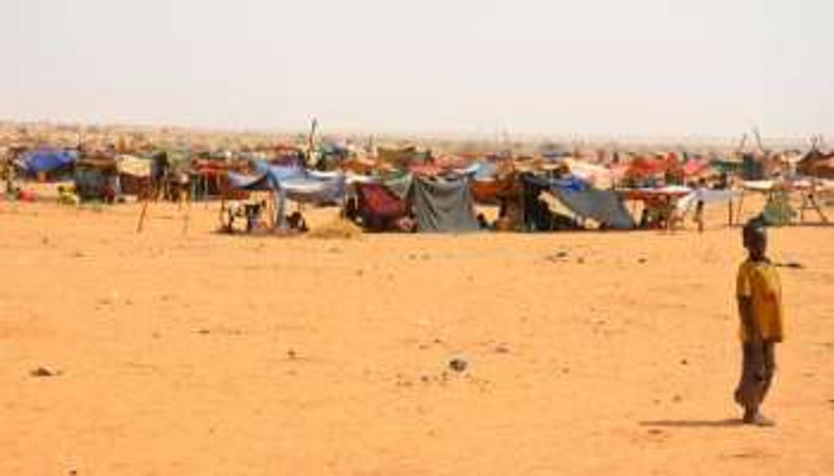 Un camp de réfugiés maliens à Chinegoda, au Niger, le 4 février 2012. © Boureima Hama/AFP