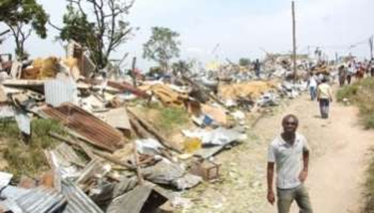 Certains habitants du quartier de Mpila ont tout perdu dans l’explosion. Y compris des proches. © Junior Diatezua pour J.A.