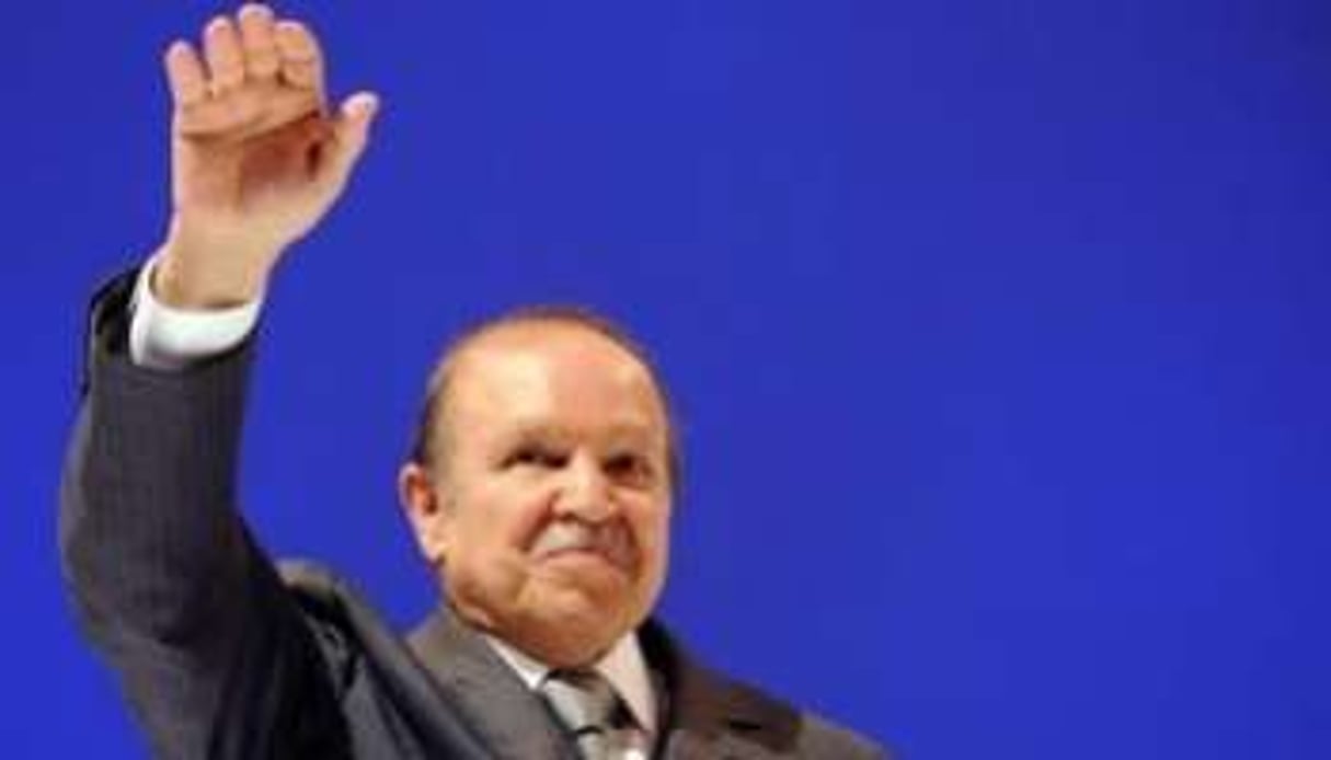 Pour Bouteflika, les jeunes « sauront se dresser contre les instigateurs de la Fitna ». © AFP